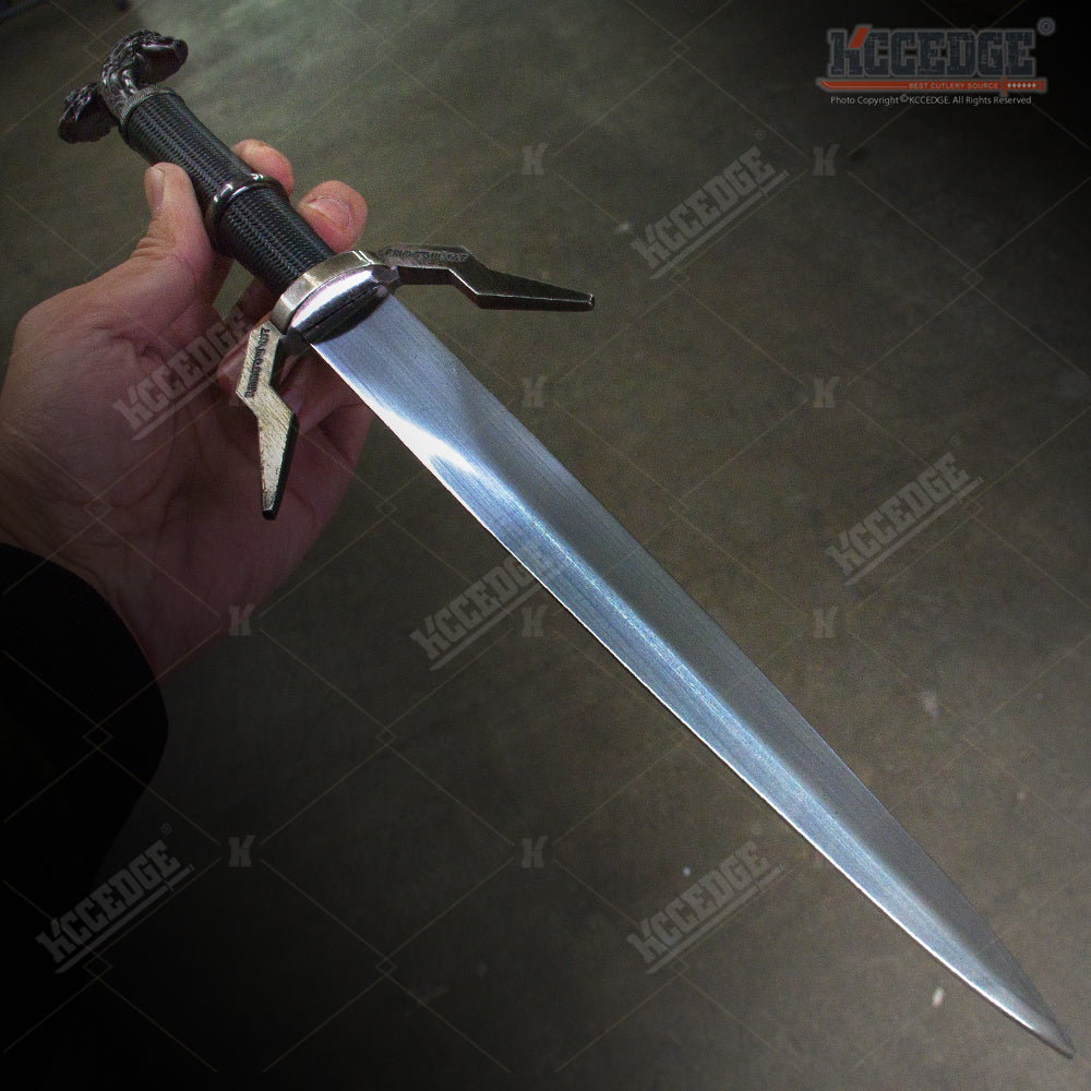 M48 Talon Dagger | 6 7/8" stainless steel blade | 11 5/8" overall M48 Talon Dagger | 6 7/8" stainless steel blade | 11 5/8" overall